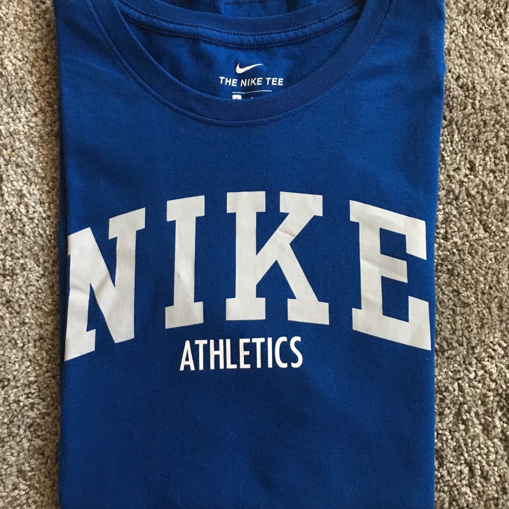 Nike Shirt Men’s Short Sleeve